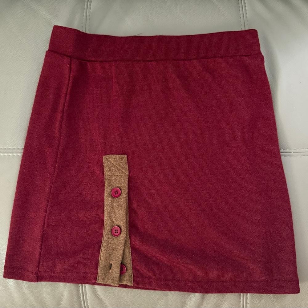 Classic Wine Red Button-Accent Skirt